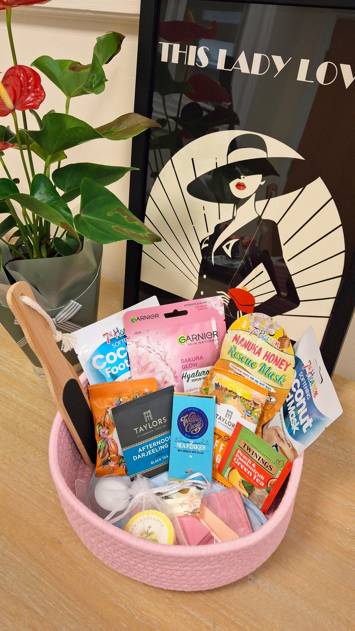 This Lady Loves Pamper Box
