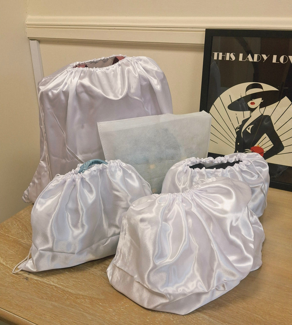 Mystery Scoop (1 Scoop) with Branded Faux Leather or Fabric Bag Bundle
